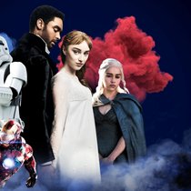 Links:Disney+ | Abonnenten: 95 Millionen | Besonderes: Besitzt auch Marvel, Lucasfilm, Fox, Pixar, Nat. Geo & Star | Originals: «The Mandalorian», «Sam - Ein Sachse» (in Produktion)Mitte:Netflix | Abonnenten: 204 Millionen | Besonderes: Setzt vorwiegend auf Eigenproduktionen | Originals: «Lupin», «Bridgerton», «Das Damengambit», «Dark»Rechts:Sky Show | Abonnenten: keine Angaben | Besonderes: Beinhaltet auch mehrere TV-Sender. Darunter TNT Serie, SyFy, Sky Atlantic, Fox, National Geographic u. a. | Originals: «Der Pass», «8 Tage», «Chernobyl», «Tin Star»