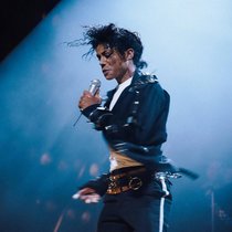 Er hat’s im Blut: Neffe Jaafar Jackson als Poplegende Michael Jackson.