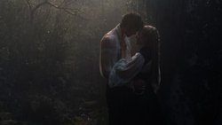 Amour fou: Catherine (Margot Robbie) und Heathcliff (Jacob Elordi).