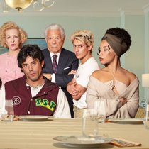 Die Zweiflers in ihrer ganzen Pracht: Dana, Jackie Horovitz, Oma Lilka, Mutter Mimi, Samuel, Opa Symcha, Leon und Saba (v. l.).