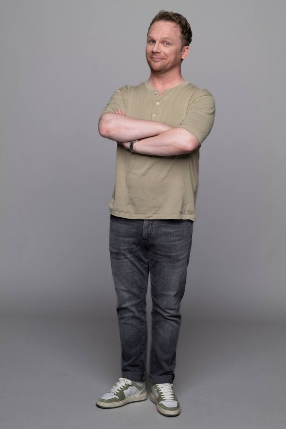 Ralf Schmitz (49) ist Comedian, Schauspieler, Moderator, Autor und Synchronsprecher.