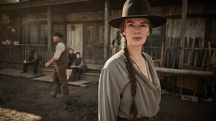 Fiona Nolan (Lena Headey) führt eine Familie aus Waisen und Aussenseitern an.