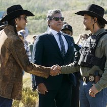 Showrunner Taylor Sheridan spinnt in seinem neuen «Yellowstone»-Spinoff «Marshals» die Geschichte um Kayce Dutton (Luke Grimes, r.) weiter.