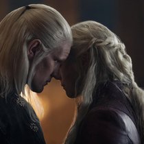 Vereint im Kampf gegen die Grünen: Rhaenyra Targaryen (Emma D’Arcy) und ihr Mann Daemon (Matt Smith).