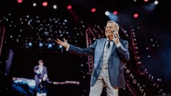 Roland Kaiser (73) steht für Auftritte und Schlagermusik mit Stil.