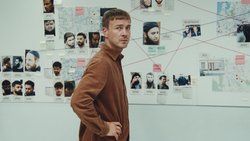 Der Polizei­beamte Laudin (Albrecht Schuch) weiss, dass der IS auch in NRW rekrutiert.