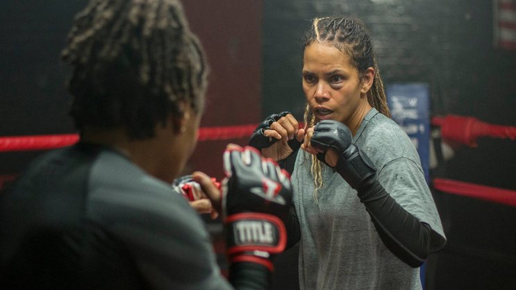 Halle Berry ging als MMA-Kämpferin Jackie Justice an ihre Grenzen.