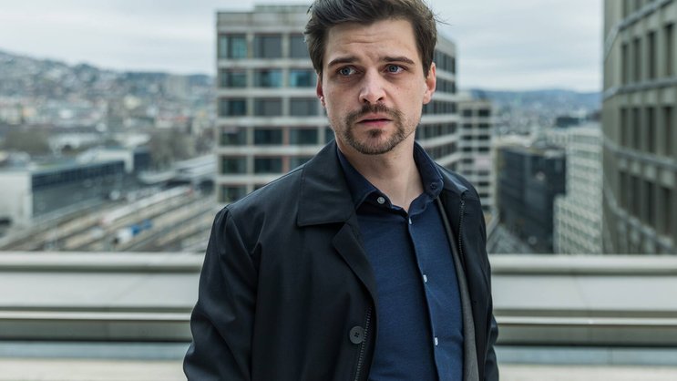 Noch ist Michi (Julian Koechlin) in der Grossstadt – bald zieht’s ihn auf die Neumatt.
