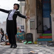 Der Toymaker: Neil Patrick Harris tänzelt als Bösewicht erstmals durch «Doctor Who».
