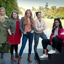 Aus Fleisch und Blut: Die fünf Feen aus der neuen Netflixserie.