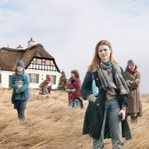 Sonja (Christiane Paul, r.) rechnet mit verkorkster Vergangenheit ab.