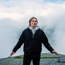 Hammererkenntnis für Magne: Er ist eine Reinkarnation des Gottes Thor.