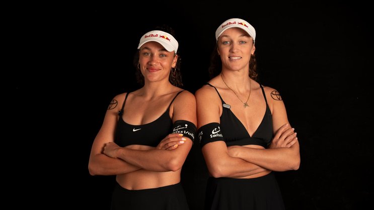 Stehen im Fokus der neuen Dokuserie: Zoé (l.) und Anouk Vergé-Dépré.