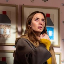 TV-Wetterfee Margaret (Emily Blunt) empfängt ganz eigenartige Schwingungen.