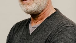Tom Hanks : Zum ersten Mal in seiner langen Karriere sass er vor der Kamera auf einem Pferd.