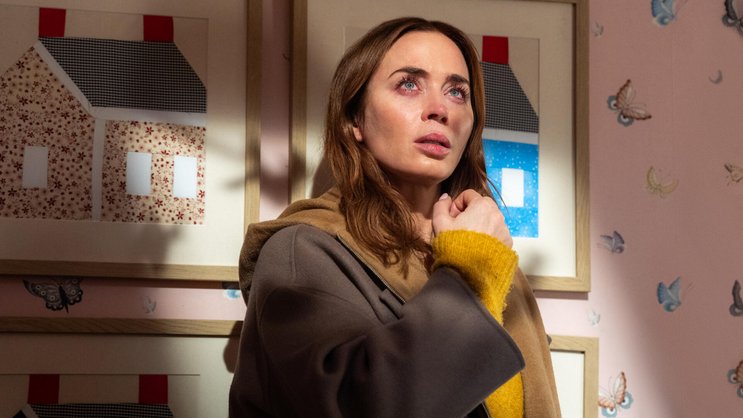 TV-Wetterfee Margaret (Emily Blunt) empfängt ganz eigenartige Schwingungen.
