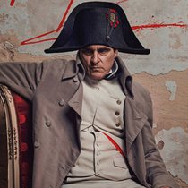 Oscar-Preisträger Joaquin Phoenix ist Napoleon Bonaparte.