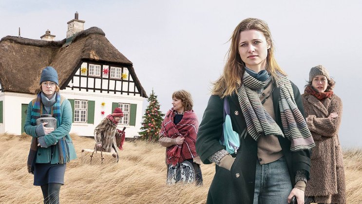 Sonja (Christiane Paul, r.) rechnet mit verkorkster Vergangenheit ab.