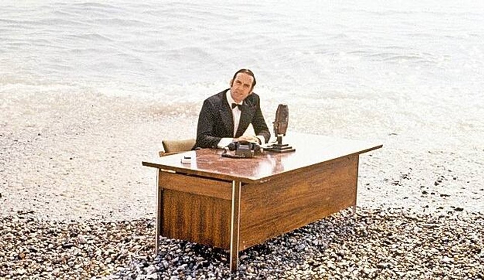HR MONTY PYTHON??S FLYING CIRCUS TEIL 14, Dinsdale (Dinsdale), 45-teilige Sendereihe, Gro??britannien 1969, am Dienstag (26.11.02) um 00:00 Uhr im hessen fernsehen. Szenenfoto. ?? HR - honorarfrei nur im Zusammenhang mit genannter HR-Sendung bei Nennung "Bild: HR" (S2). Andere Verwendung nur nach Absprache. HR/Pressestelle 069/155 -2583, Fax -2126