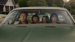 Die Platts trauen ihren Augen nicht: Greg, Brian, Audrey und Denise. 