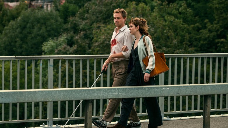 Der blinde Nathaniel (Sven Schelker) und Milla Nova (Lia von Blarer) sind seit langem eng befreundet.