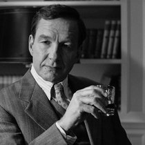 «A Forgotten Man» ist ein dichtes Schwarzweissdrama über die Rolle der Schweiz im Zweiten Weltkrieg: Heinrich Zwygart (Michael Neuenschwander).