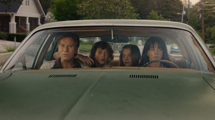 Die Platts trauen ihren Augen nicht: Greg, Brian, Audrey und Denise.