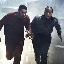 Schicksalsgemeinschaft auf der Flucht: Amber (Izuka Hoyle) und Tibor (Tahar Rahim).
