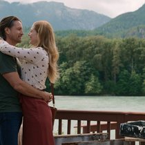 Jack Sheridan (Martin Henderson) und Mel Monroe (Alexandra Breckenridge) hangeln sich erst mal in die 5. Staffel.