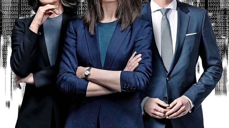 Über Leichen gehen in «Bad Banks» alle: Désirée Nosbusch,Paula Beer, Barry Atsma (v. l.).