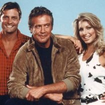 Heather Thomas verdankte die Rolle der Jody Banks (r.) der Ehekrise von Lee Majors (M.).