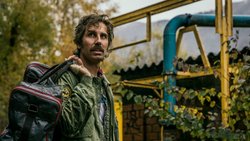 In Season 2 muss Cop Bax (David Constantin) die Welt retten. Oder zumindest das Wallis.