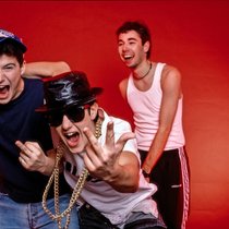 Kult-Trio Adam «Ad Rock» Horovitz, Michael «Mike D» Diamond und Adam «MCA» Yauch (1964–2012) bei einem Fototermin 1987 (v. l.).