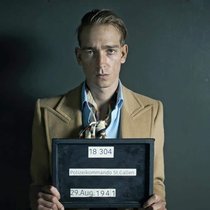 Erwischt! Plötzlich droht Ernst Schrämli (Dimitri Krebs) die Todesstrafe.