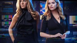Am Drücker Aniston (l.) und Witherspoon (r.) haben vor und hinter der Kamera das Sagen.
