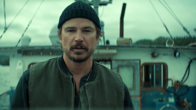 Calvin (Josh Hartnett) holt statt Fischen nur noch Eisbrocken aus dem Meer. 