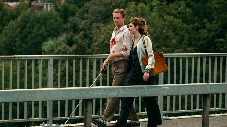 Der blinde Nathaniel (Sven Schelker) und Milla Nova (Lia von Blarer) sind seit langem eng befreundet.