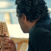«Kaos» mit Jeff Goldblum (l.) und Cliff Curtis verpflanzt die griechische Mythologie in die Gegenwart.