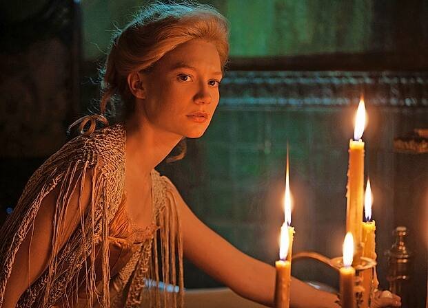 Crimson Peak