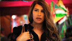 Drogenboss Manitas (Telenovela-Star Karla Sofía Gascón) wird zur Frau.