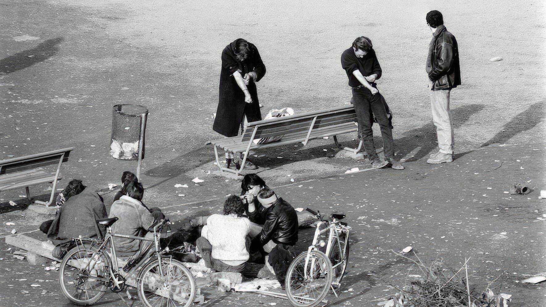 Der «Needle Park» in Zürich zog Süchtige von überall an.