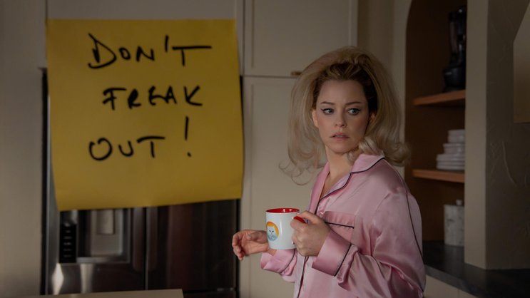 Wenn das Post-it plötzlich zum Riesenposter wird, kann die Frisur schon mal durcheinandergeraten: Elizabeth Banks.