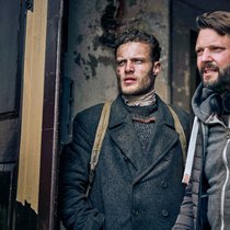 Regisseur Peter Thorwarth (r.) drehte zum zweiten Mal für Netflix.
