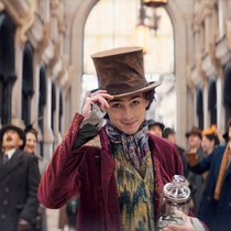 Chalamet als gutmütiger, singender Willy Wonka.