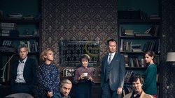Familienfoto? Nein: Watson und Sherlock (vorne v. l.) mit dem brillanten Serien-Cast.