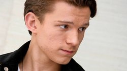 Der Brite Tom Holland (24) packt eine ungewöhnliche Rolle an.