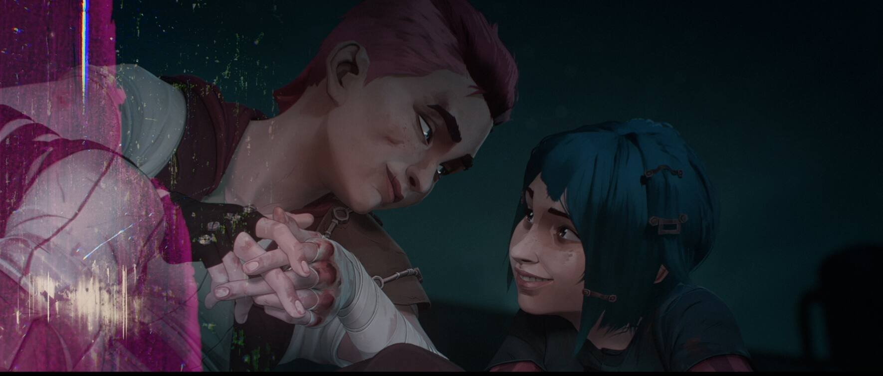 ARCANE (L to R) : HAILEE STEINFELD as VI, ELLA PURNELL as JINX in ARCANE Cr. NETFLIX Â© 2021