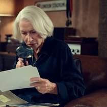 Nur das mit dem klaren Blick wird im Alter etwas schwieriger. Auch für Helen Mirren (80).